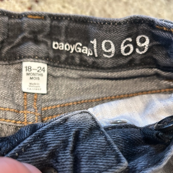 4/$20 Baby Gap 1969 Classic Jeans Sz 18-24 mth - Picture 2 of 3